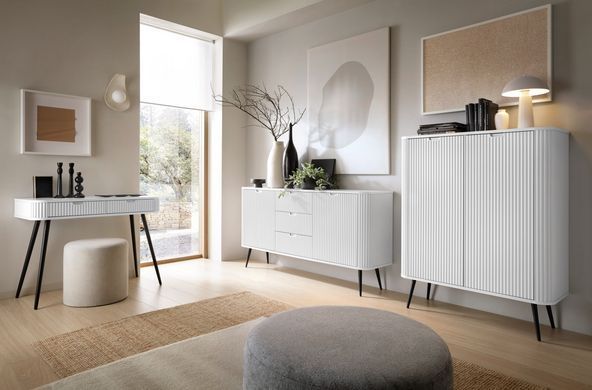 Комод высокий двухдверный LUXE PIASKI Meble